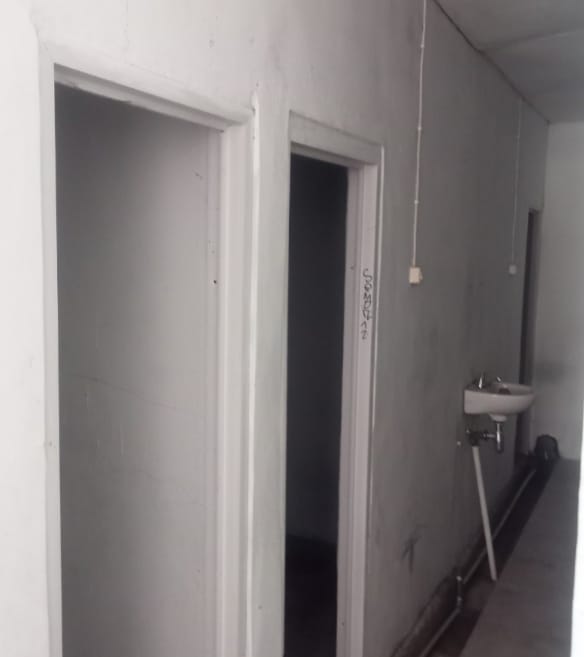 1-TOILET-1
