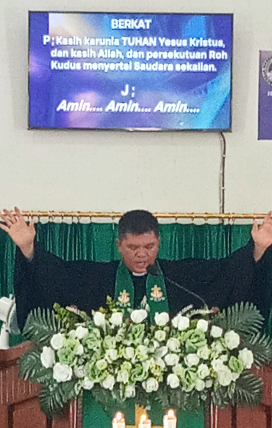 Teladani Raja Daud, Pendeta Allan Adam Ajak Jemaat Hidup dalam Syukur dan Mengandalkan Tuhan
