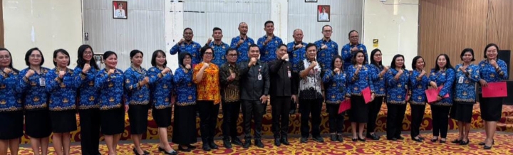 Ini Nama-nama Kepala Sekolah SDN dan SMPN yang di Lantik Sekot- dr. Steaven Dandel MPH
